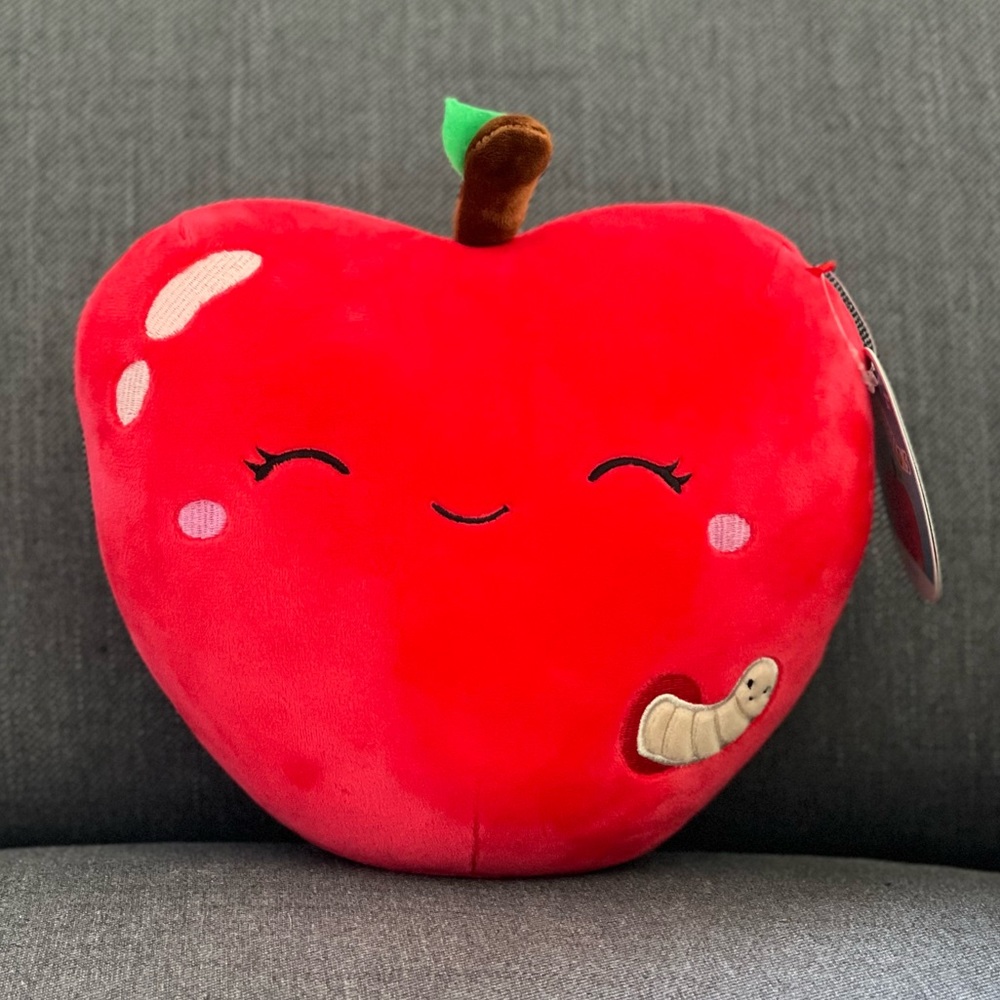 Squishmallows, 8” Ressie, New with tag